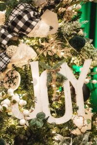 A Farmhouse Christmas 1